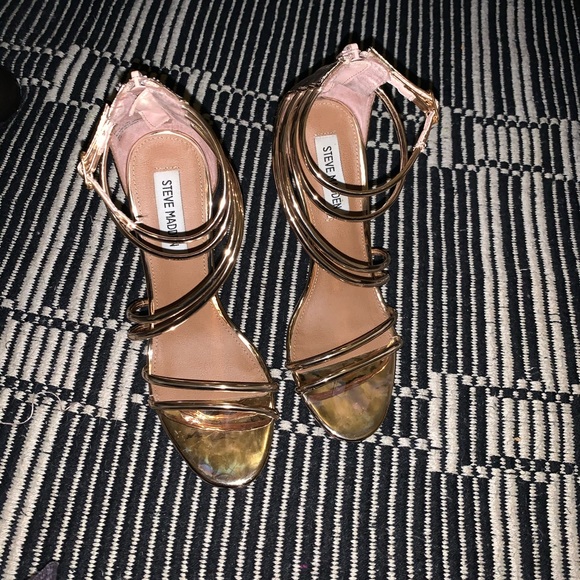 Heels - Picture 1 of 4